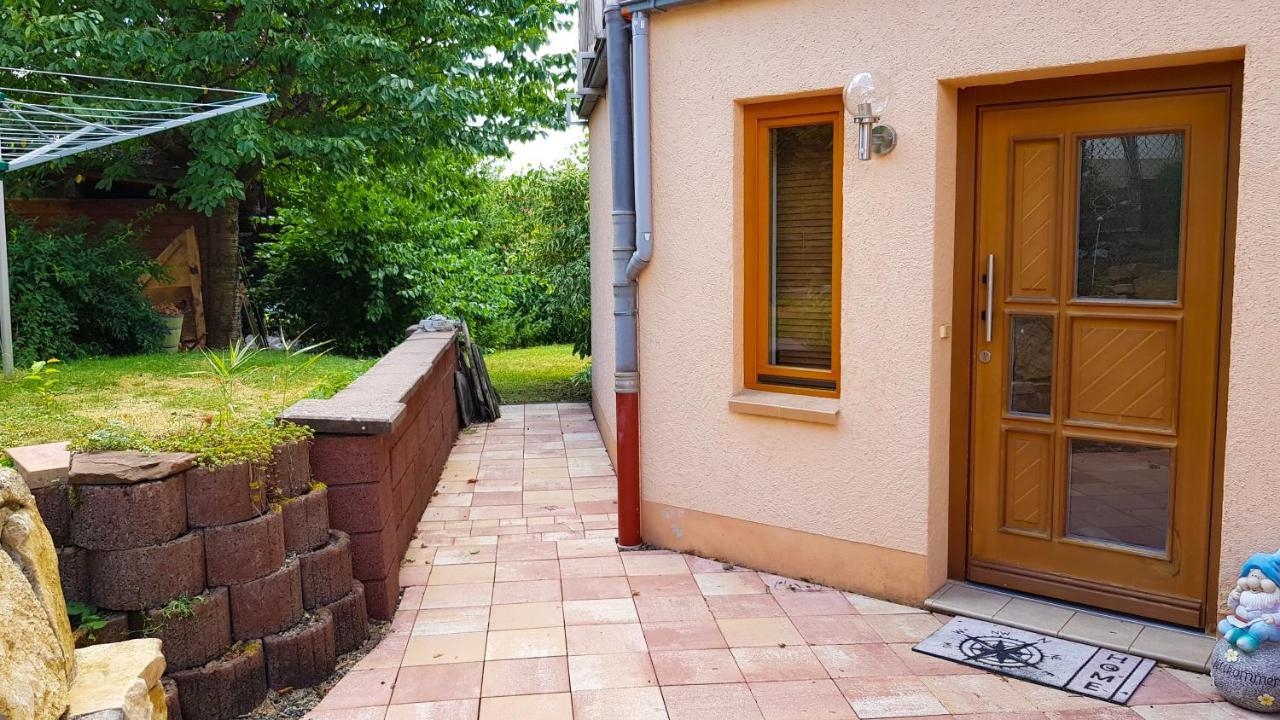 Ferienwohnung Reuscher, Trier-Newel Экстерьер фото