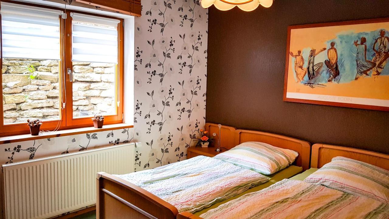 Ferienwohnung Reuscher, Trier-Newel Экстерьер фото